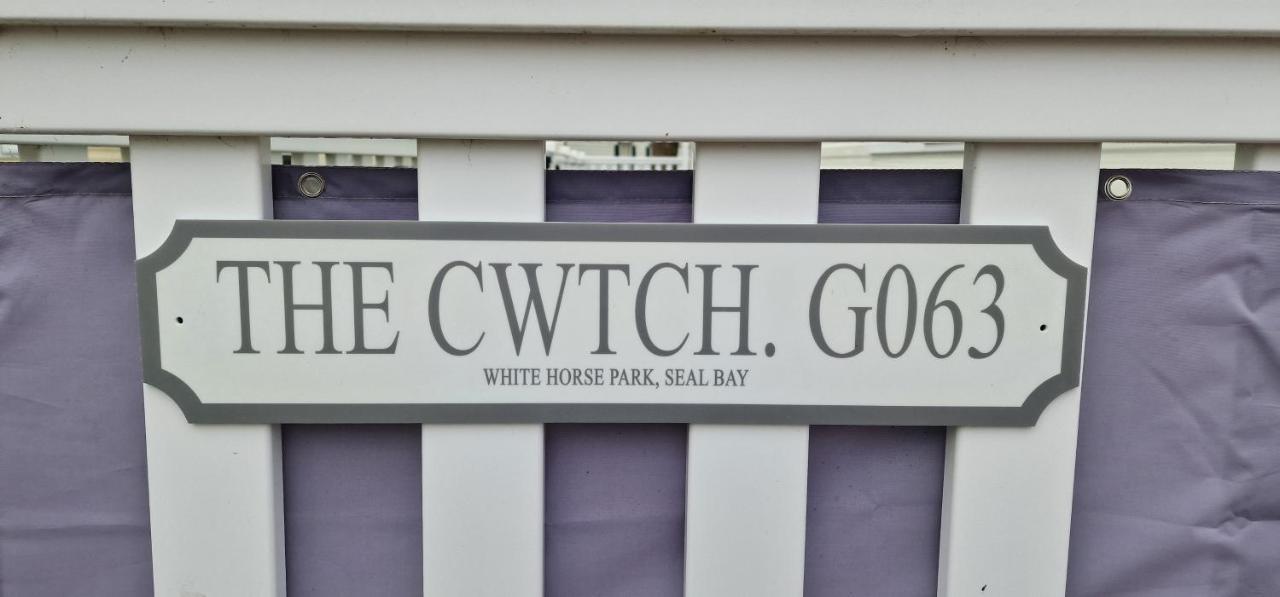 Cwtch, White Horse, Seal Bay Resort سيلسيه المظهر الخارجي الصورة